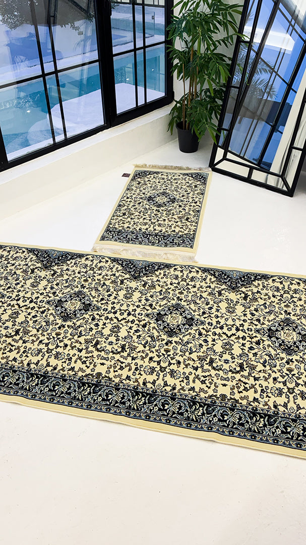 مصلى الروضة الشريفة - الاوف وايت